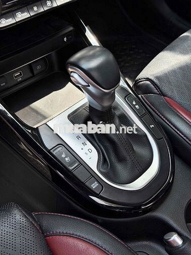 Kia K3 1.6 AT Premium 2022 Xanh