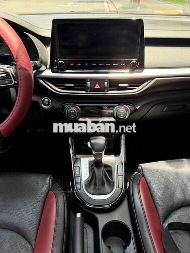 Kia K3 1.6 AT Premium 2022 Xanh