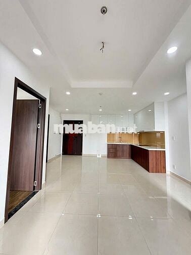 Cho thuê cc 2PN2WC, 72m2, 8.5tr gần Phạm Văn Đồng 