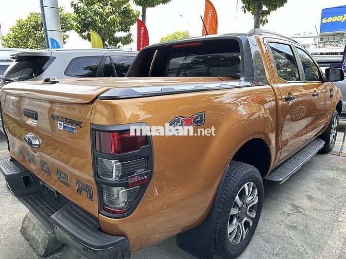 Ford Ranger Wildtrak 2018 4x4 bảo hành 2027 vay75%