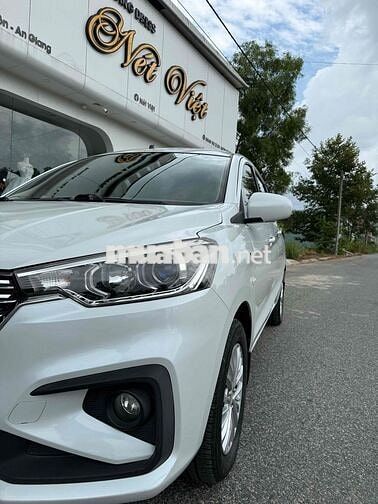 Suzuki Ertiga 7 chỗ ghế da Trắng
