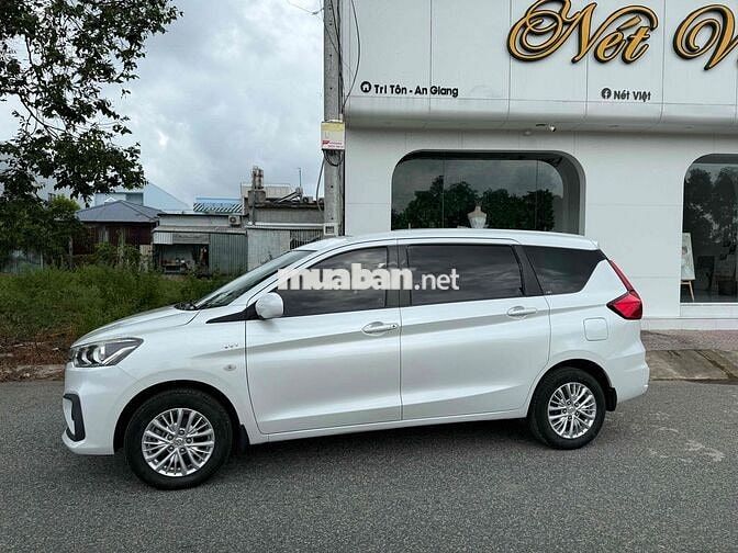 Suzuki Ertiga 7 chỗ ghế da Trắng