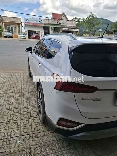 Hyundai SantaFe Dầu 2.2 Hai Cầu Premium Trắng