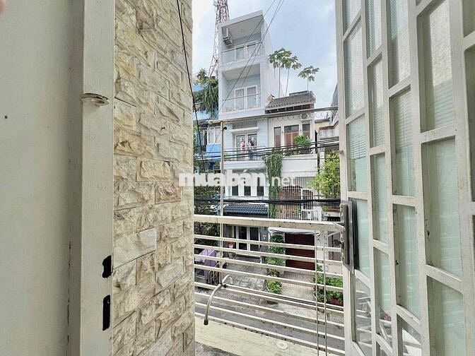 Cho Thuê Căn Hộ Gác Ban Công Full Nội Thất Ngay Sư Vạn Hạnh Q10