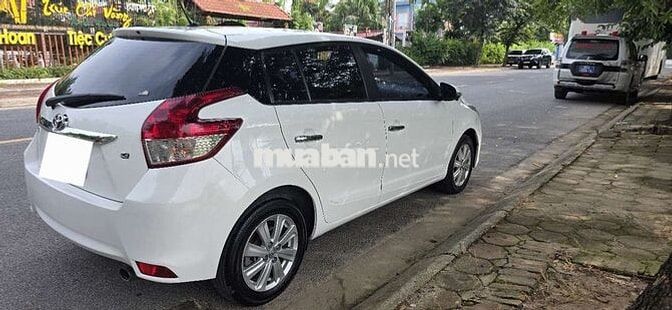 Toyota Yaris 1.5G Trắng Thái Lan Xe gia đình