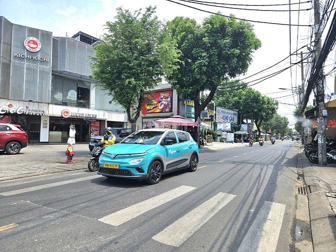 Nhà mặt tiền Nguyễn Văn Quá - Quận 12, 6x22m, sổ hồng chính chủ, 16 tỷ