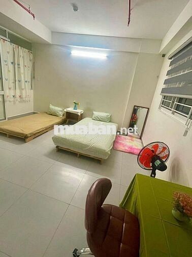 Minihouse full nội thất, đỗ ô tô, có máy nước nóng, free điện, dt 32m2