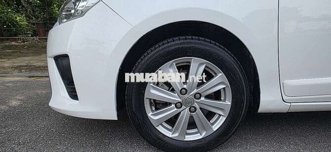 Toyota Yaris 1.5G Trắng Thái Lan Xe gia đình
