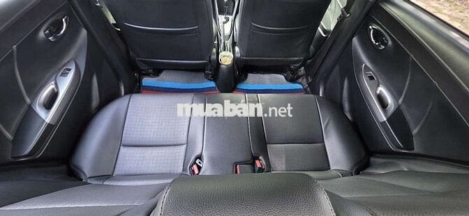 Toyota Yaris 1.5G Trắng Thái Lan Xe gia đình