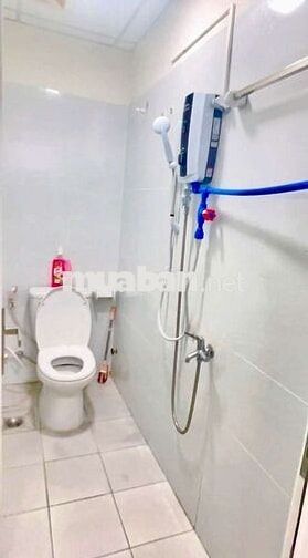 Minihouse full nội thất, đỗ ô tô, có máy nước nóng, free điện, dt 32m2