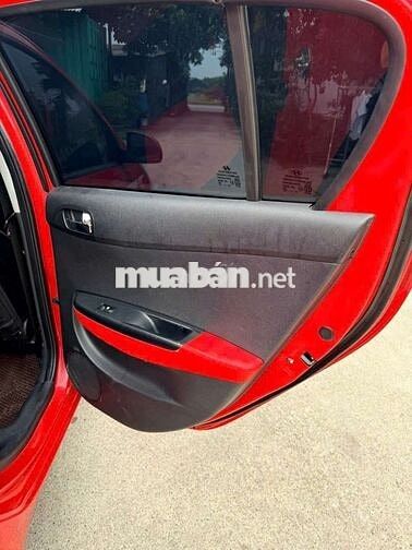 Hyundai i20 2011 Tự động Đỏ