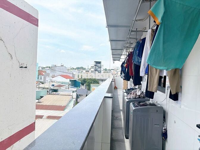 Chỉ 2 phút đến ĐH Ngân hàng - KTX nam 4 bạn,giờ tự do,bảo vệ 24/24