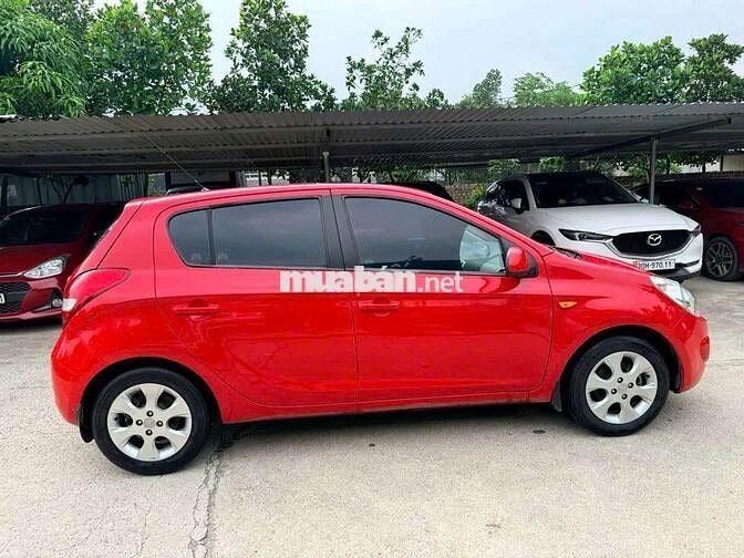 Hyundai i20 2011 Tự động Đỏ