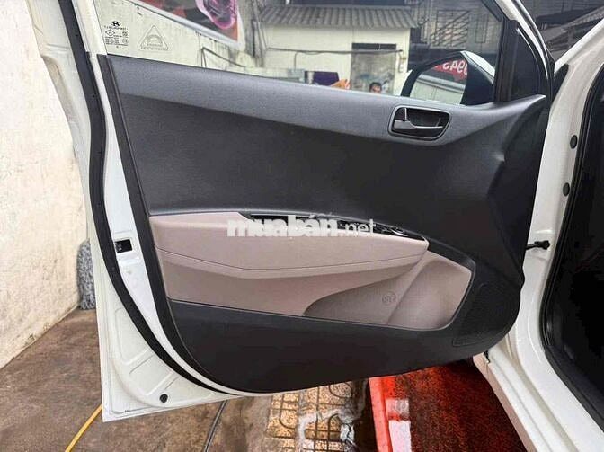 Hyundai i10 Sedan 2018 Số sàn Trắng