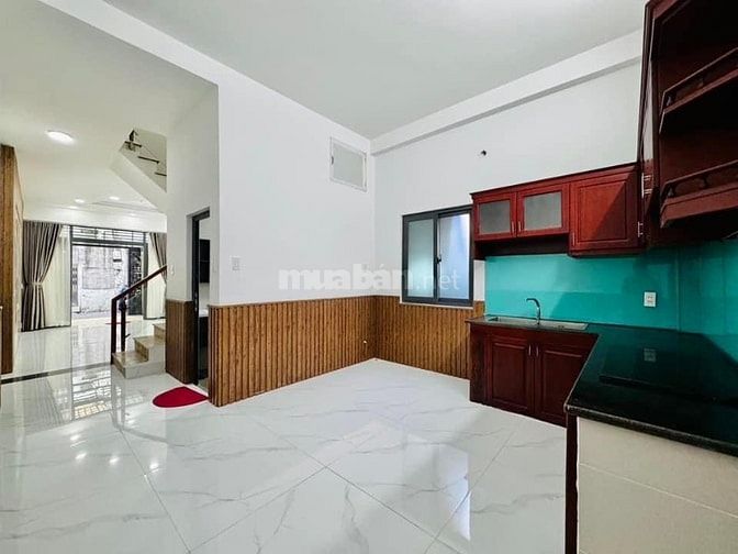 Nhà mới đẹp lung linh, giá tốt Phú Nhuận, 4Phòng ngủ lớn, 4 lầu
