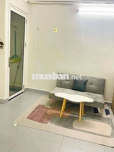 Minihouse full nội thất, đỗ ô tô, có máy nước nóng, free điện, dt 32m2