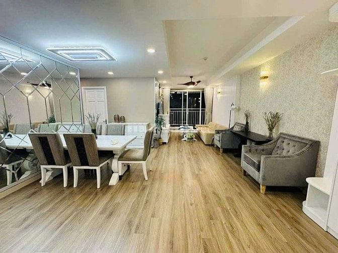 Chung cư Nguyễn Phúc Nguyên căn hộ cao cấp 180m2, 3p ngủ -25tr/tháng