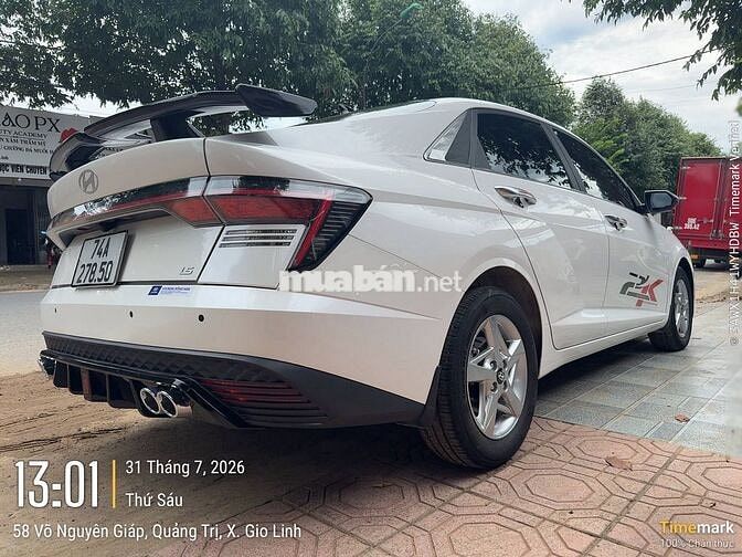 Hyundai Accent Trắng 27000 km