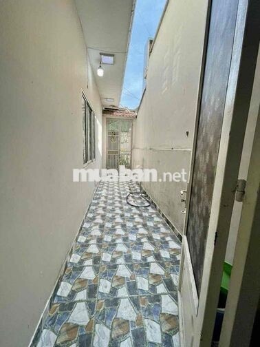 Nhà Mới 5,5x15m 1Lầu (3PN 2WC) Hẻm 4m. Khu Ấp Chiến Lược. Bình Tân