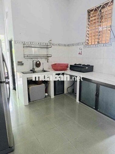 NHÀ VÀ ĐẤT 400M2. ĐƯỜNG XE TẢI