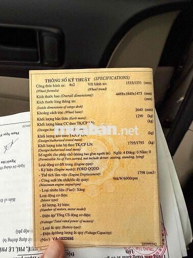 Ford Focus Xăng Vàng cát