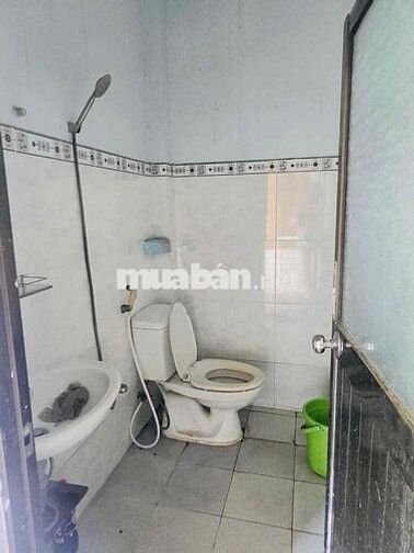 NHÀ VÀ ĐẤT 400M2. ĐƯỜNG XE TẢI