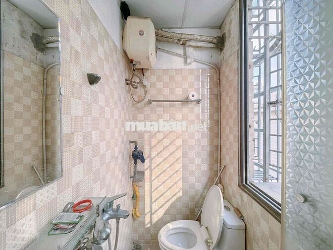còn trống 3 phòng khép kín. giá rẻ