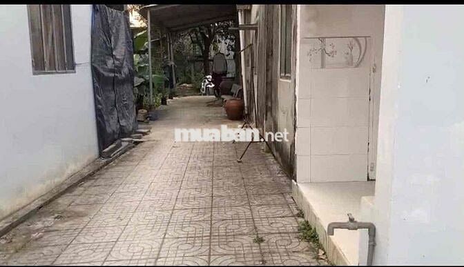 NHÀ VÀ ĐẤT 400M2. ĐƯỜNG XE TẢI