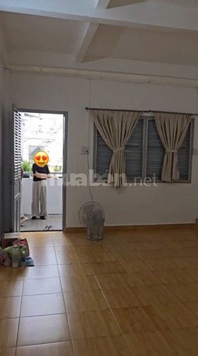BÁN  CĂN HỘ MẶT TIỀN LÊ VĂN SĨ QUẬN 3 SỔ HỒNG RIÊNG VÀO Ở NGAY 40M2 