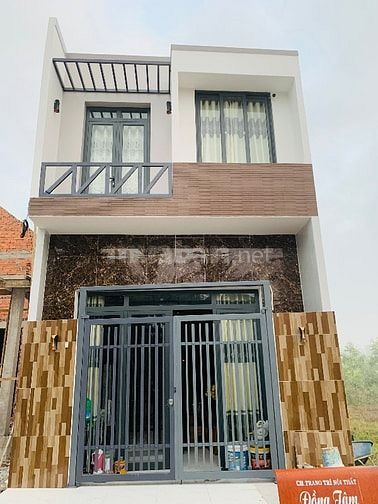 CHÍNH CHỦ CẦN BÁN NHÀ 225M2 2.7 TỶ SHR MT TRUNG TÂM XÃ TIỂU CẦN MỚI