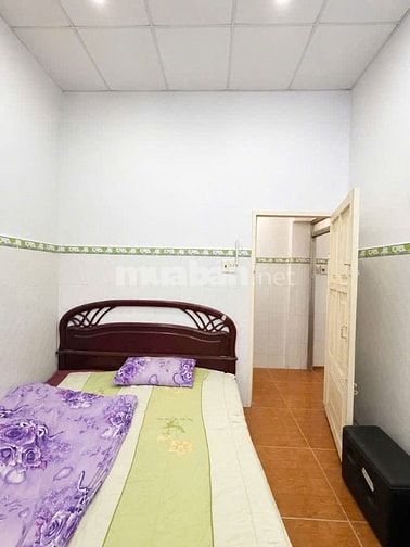 Bán nhà đúc 4 tầng - đường Âu Cơ - Phường Phú Trung - diện tích 64m2