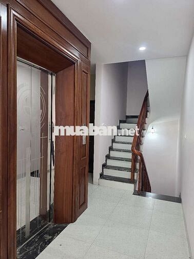 cho thuê nhà 60m ngõ oto vào nhà sát metro tuyến số 2 siêu thoáng