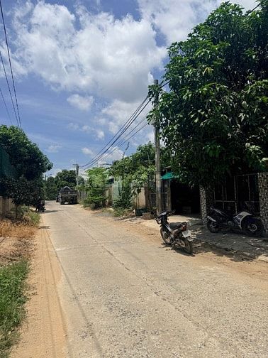 cần bán lô góc đất thổ cư DT84m2 đường ôtô thông-cách biển 3km-