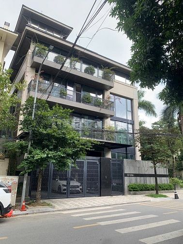Bán Đất biệt thự Vườn Đào 179m2 mặt tiền 11m xây được 8 tầng 470tr