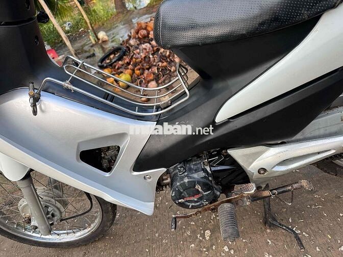 Daelim 50cc màu Trắng