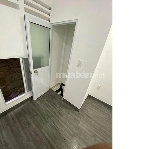 Bán gấp nhà mặt tiền Nguyễn Thái Bình Tân Bình 30 m2 giá 3 tỷ 990 Trệu