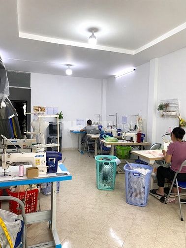 CÔNG TY THỜI TRANG NỮ QUẬN 1 TUYỂN THỢ MAY MẪU, THỢ MAY, THỢ CẮT
