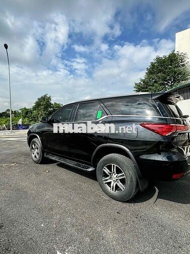 Toyota Fortuner 2019 Dầu Sàn Đen