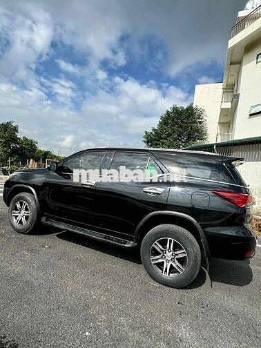 Toyota Fortuner 2019 Dầu Sàn Đen