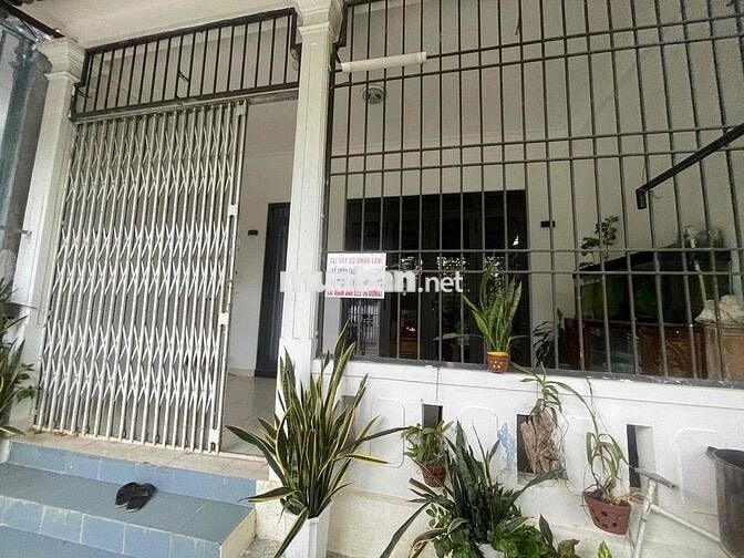Nhà cho thuê kiêm thêm văn phòng đã xây mới phù hợp với nhiều người