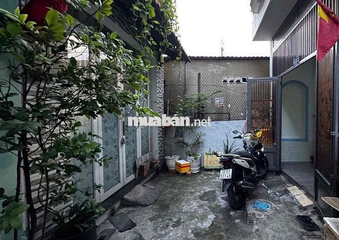 cho thuê nhà 3pn, 1pk, 2 toilet, 1 bếp
