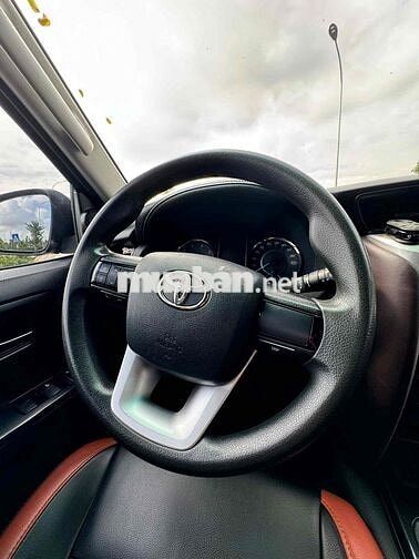 Toyota Fortuner 2019 Dầu Sàn Đen