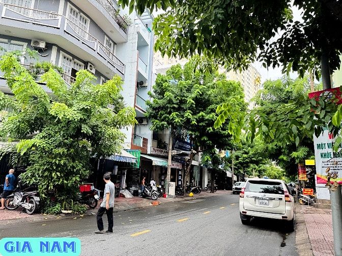 BÁN NHÀ MẶT TIỀN KINH DOANH : ĐƯỜNG NHẬT TẢO - P. 7 - Q. 11 - TPHCM
