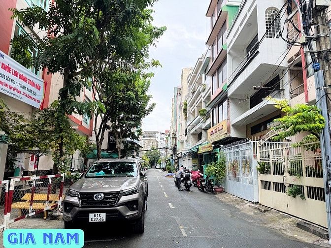 BÁN NHÀ MẶT TIỀN KINH DOANH : ĐƯỜNG NHẬT TẢO - P. 7 - Q. 11 - TPHCM