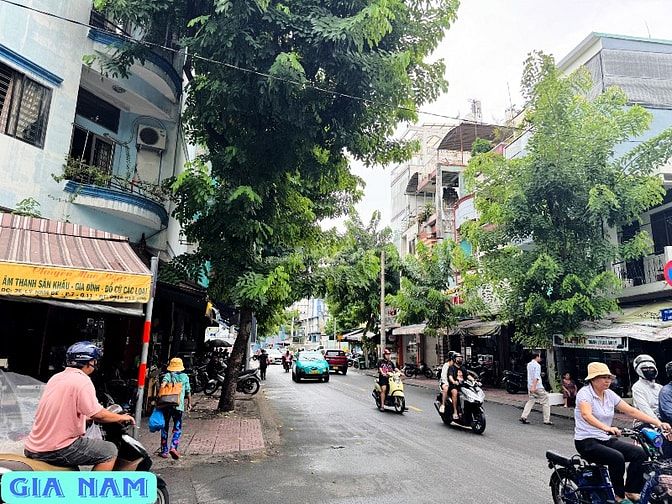 BÁN NHÀ MẶT TIỀN KINH DOANH : ĐƯỜNG NHẬT TẢO - P. 7 - Q. 11 - TPHCM