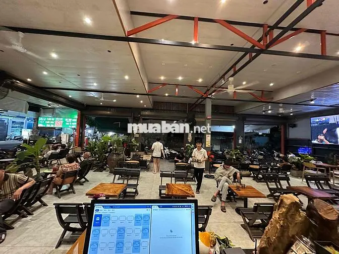 cần tuyển 3 nam bảo vệ LH : ***
