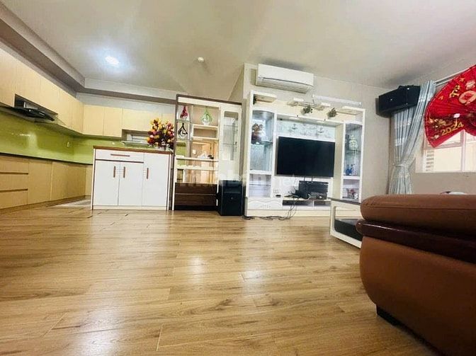 Cho thuê Ruby Garden 97m2 2PN nhà rộng, ban công thoáng giá 10 triệu/t