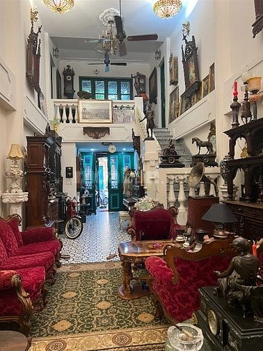 BÁN GẤP BIỆT THỰ KIẾN TRÚC CỔ ĐIỂN , SANG TRỌNG TẠI PHÚC THỌ - HÀ NỘI 