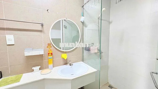 CHÍNH CHỦ CHO THUÊ STUDIO BAN CÔNG THANG MÁY FULL TIỆN NGHI VIEW ĐẸP