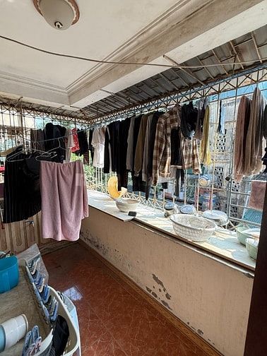 Chính chủ cho thuê căn hộ tầng 4 Tập thể Nghĩa Tân, 70m2, 2 ngủ, 7 tri